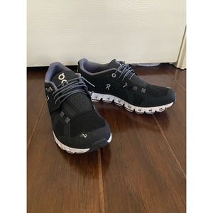 Women’s Black | White Cloud Shoe